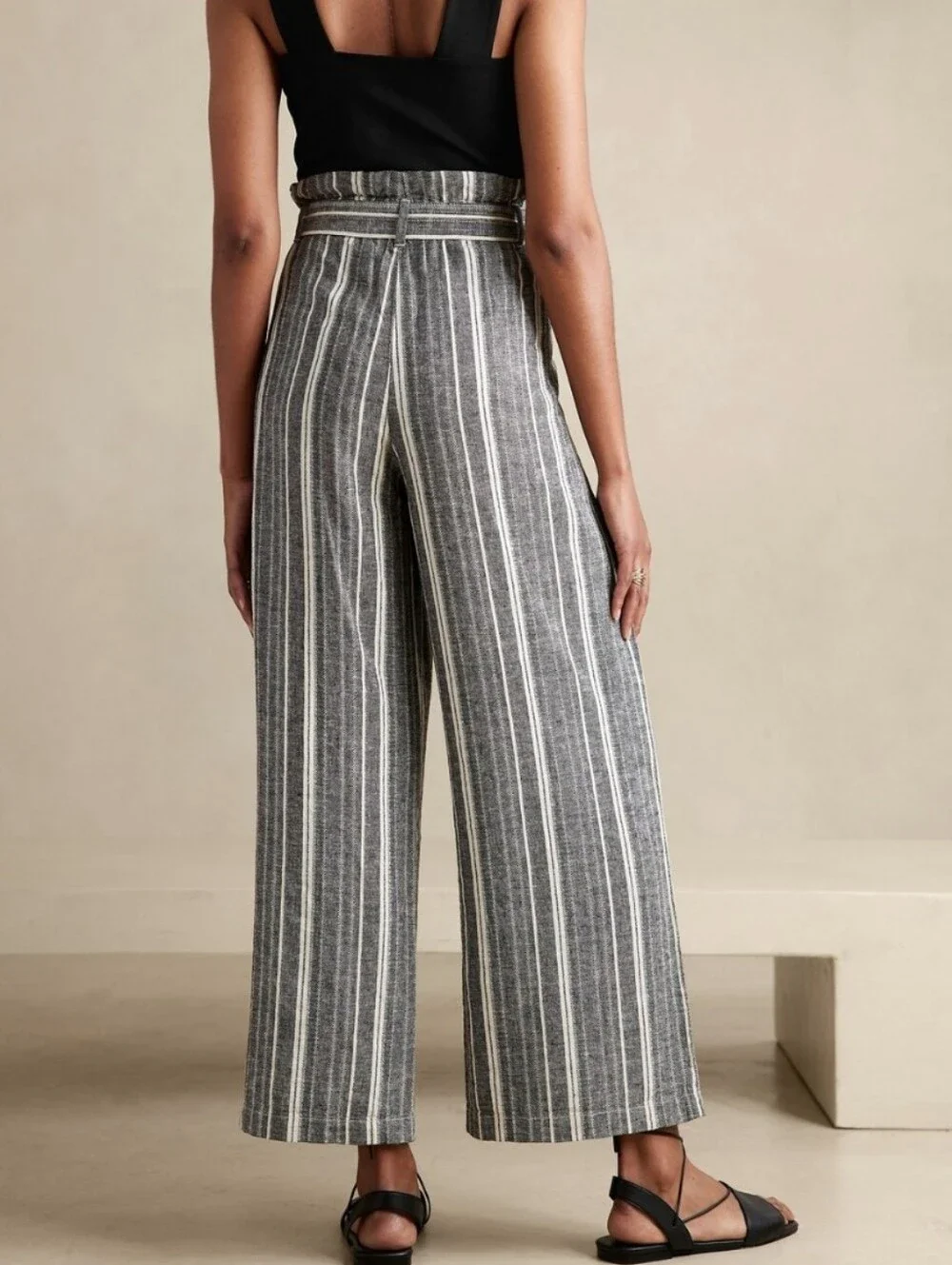 Banana Republic chic classic